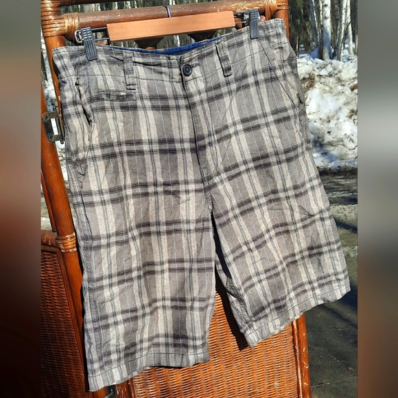 American Eagle Outfitters Other - 🍀3/15 American Eagle Outfitters Hybirds Shorts